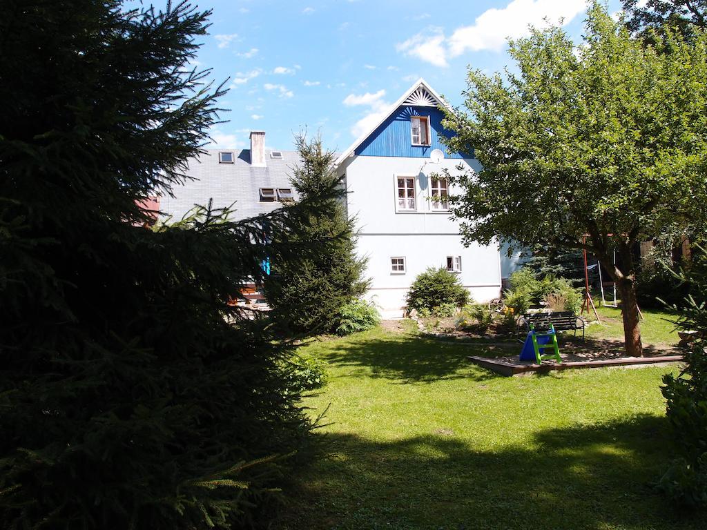 Modry Pension Rokytnice Рокитніце-над-Їзероу Екстер'єр фото