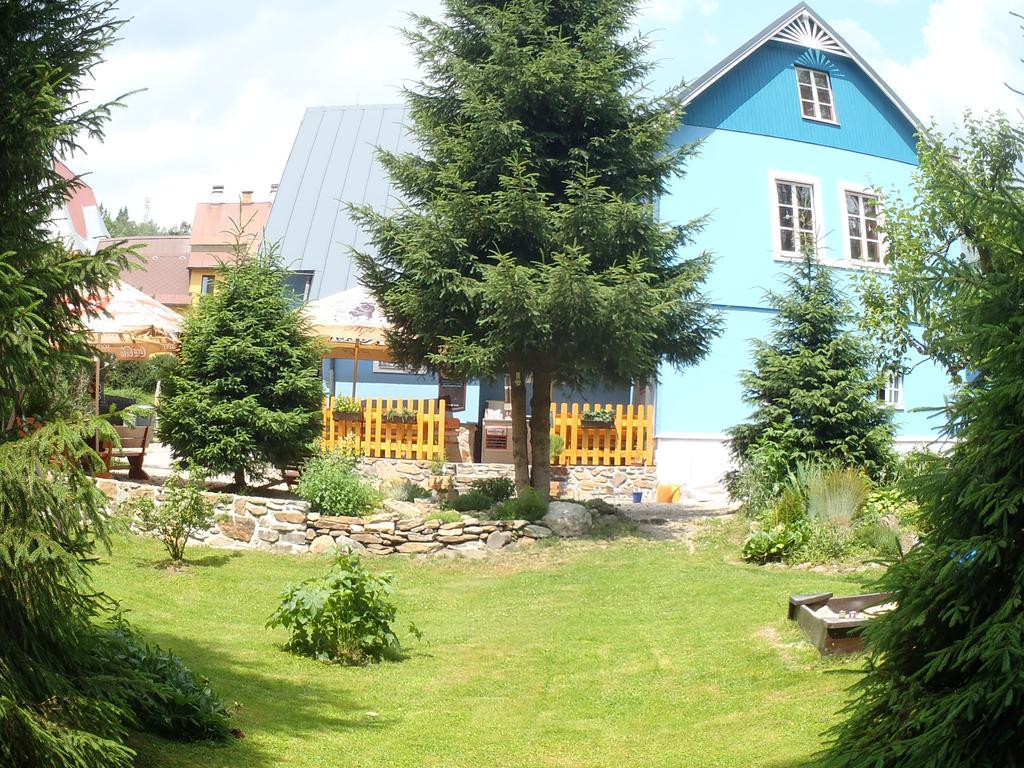 Modry Pension Rokytnice Рокитніце-над-Їзероу Екстер'єр фото