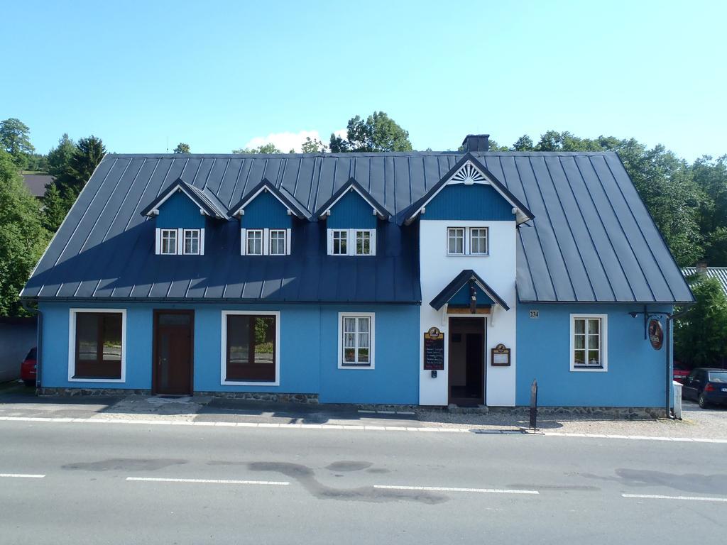 Modry Pension Rokytnice Рокитніце-над-Їзероу Екстер'єр фото