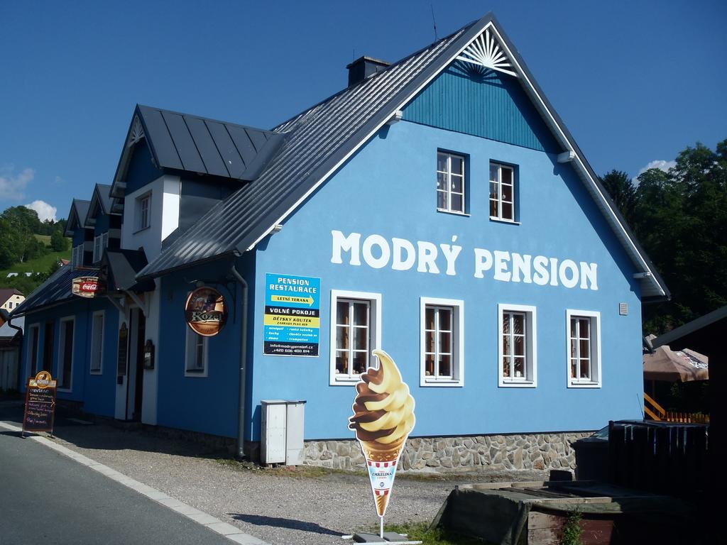 Modry Pension Rokytnice Рокитніце-над-Їзероу Екстер'єр фото