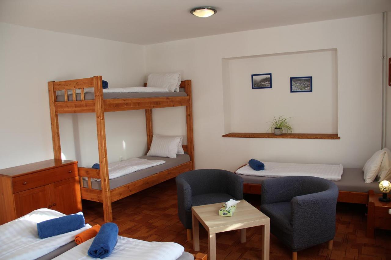 Modry Pension Rokytnice Рокитніце-над-Їзероу Екстер'єр фото